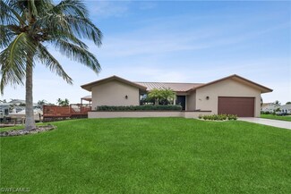 580 Capri Blvd, Naples, FL 34113