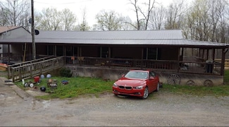 5283 Drybone Rd, Hillsboro, OH 45133