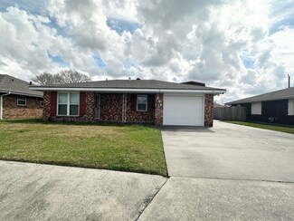 208 Westview Dr, Houma, LA 70364