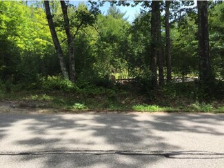 498 Old Wolfeboro Rd, Alton, NH 03809