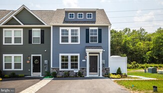 25 Balsam Ct, Bunker Hill, WV 25413