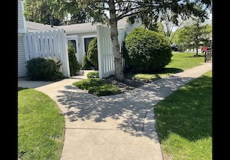 784 Barnaby Place Unit 96B, Wheeling, IL 60090