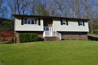 103 Woodshire Dr, Parkersburg, WV 26104