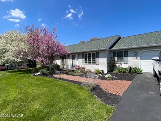 82 Scenic View Dr, Linden, PA 17744