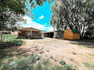 69 W Riverside, Mount Vernon, OR 97865