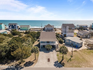 612 N Topsail Dr, Surf City, NC 28445