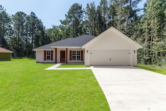 27 Maple Rd, Petal, MS 39465