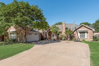 7020 Live Oak Dr, North Richland Hills, TX 76182