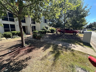 6005 Rayburn Dr, Fort Worth, TX 76133