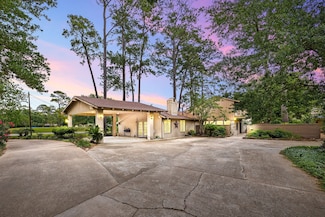 6303 Pebble Beach Dr, Houston, TX 77069