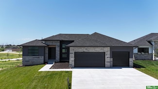 5808 N 198th St, Elkhorn, NE 68007