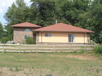 3378 Portwood Dr, Homestead, IA 52236
