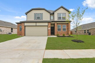 123 Honey Bee Dr, Cleburne, TX 76031