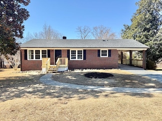 203 Nottingham Dr, South Boston, VA 24592