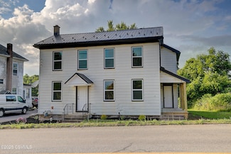 89 Main St, Montandon, PA 17850