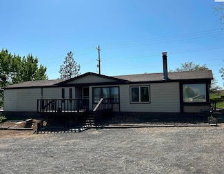 141 N 5th Ave, Connell, WA 99326