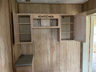 343 County Road 272, Bay City, TX 77414