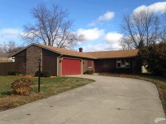 1110 Pinehurst Dr, Fort Wayne, IN 46815