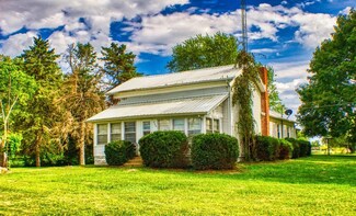 904 E Main St, Silver Lake, IN 46982
