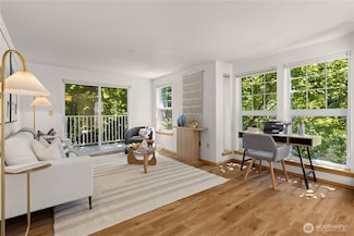 2820 E Madison St Unit 204, Seattle, WA 98112