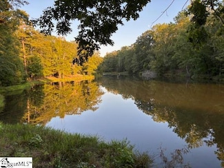 1905 Mckelvey Rd, Fountain Inn, SC 29644