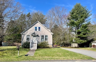 17 Willow St, Wellesley Hills, MA 02481