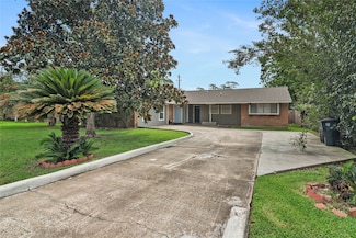 1622 Hollow Hook Rd, Houston, TX 77080