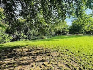 3217 N 27th St, Waco, TX 76708