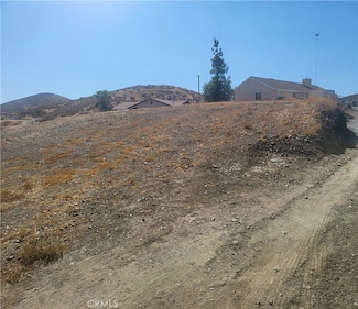 1 Circle Dr, Menifee, CA 92587