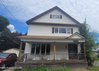 1 Pearl St, Carbondale, PA 18407