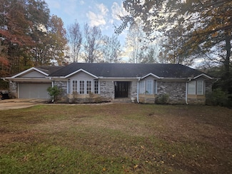 409 S Willow St, Fulton, MS 38843