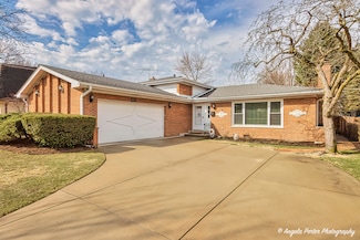 406 N Waterman Ave, Arlington Heights, IL 60004