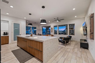 1401 Retreat Cir, Palm Desert, CA 92211