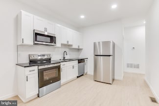 5855 Larchwood Ave Unit 1, Philadelphia, PA 19143