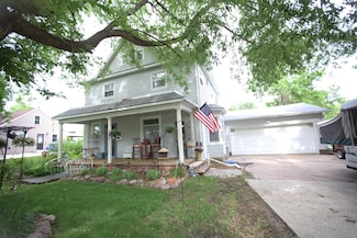 904 1st Ave, Madison, MN 56256