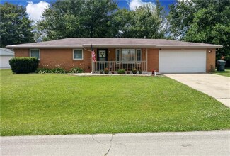 5025 Linden St, Anderson, IN 46017