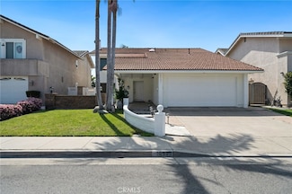 10900 San Leon Ave, Fountain Valley, CA 92708