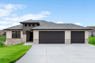 22041 Elderberry Rd, Glenwood, IA 51534
