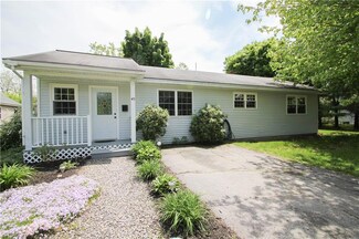 45 Maureen Ave, Randolph, ME 04346