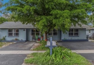3341 Edgewood Ave, Fort Myers, FL 33916