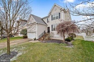 803 Kensington Dr, West Deptford, NJ 08086