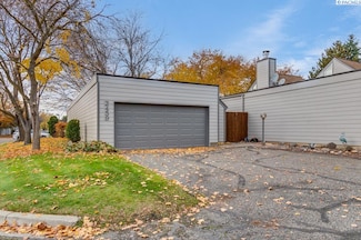 2459 Marine Ct, Richland, WA 99354