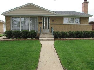 8643 N Oleander Ave, Niles, IL 60714