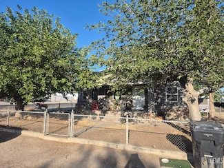 401 Van Buren St, Taft, CA 93268