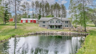 W5716 Warner Ln, Norway, MI 49870