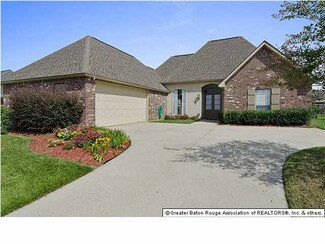 2605 Hidden Lake Ave, Zachary, LA 70791