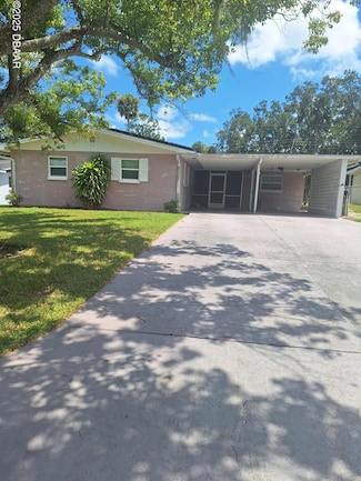 1149 Clearwater Rd, Daytona Beach, FL 32114