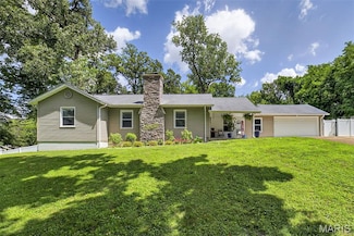 11365 Inverness Ln, Maryland Heights, MO 63043
