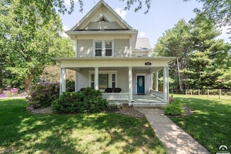 308 S Kansas St, Highland, KS 66035