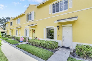 430 W Bloxham St, Lantana, FL 33462